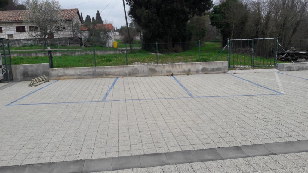 Apartment Manto Free Parking Rovinj Exteriör bild